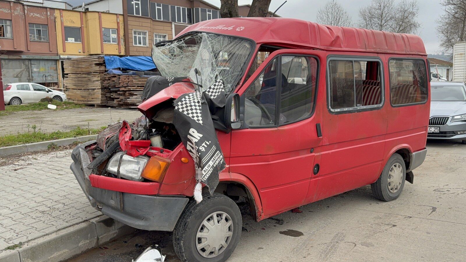 A W665049 03 1600X900