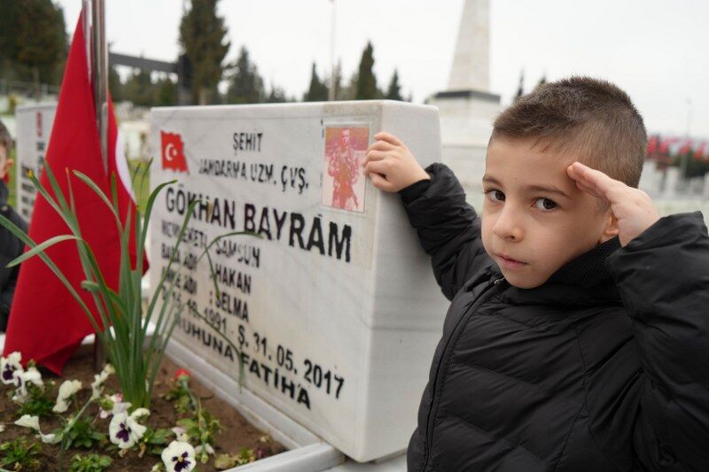 Samsun'da bayram arifesinde şehitliklerde hüzün 