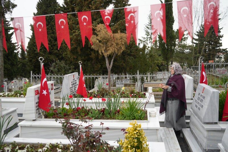 Samsun'da bayram arifesinde şehitliklerde hüzün 