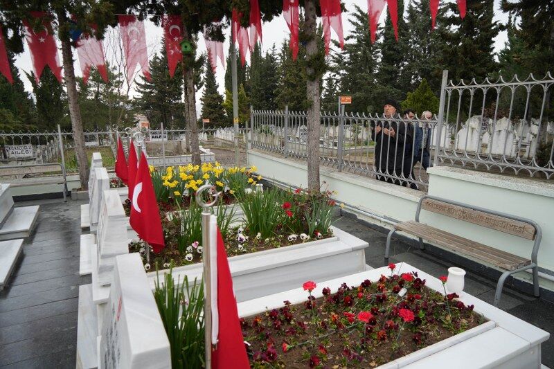 Samsun'da bayram arifesinde şehitliklerde hüzün 