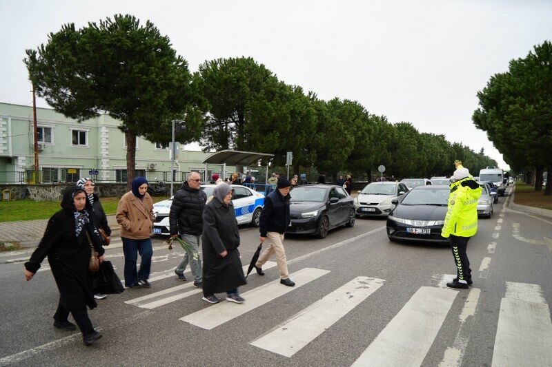 Samsun'da bayram arifesinde şehitliklerde hüzün 