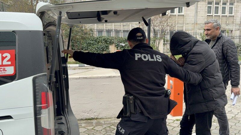 Samsun'da alacak - verecek kavgası büyüdü: Polisin burnunu kırdı 