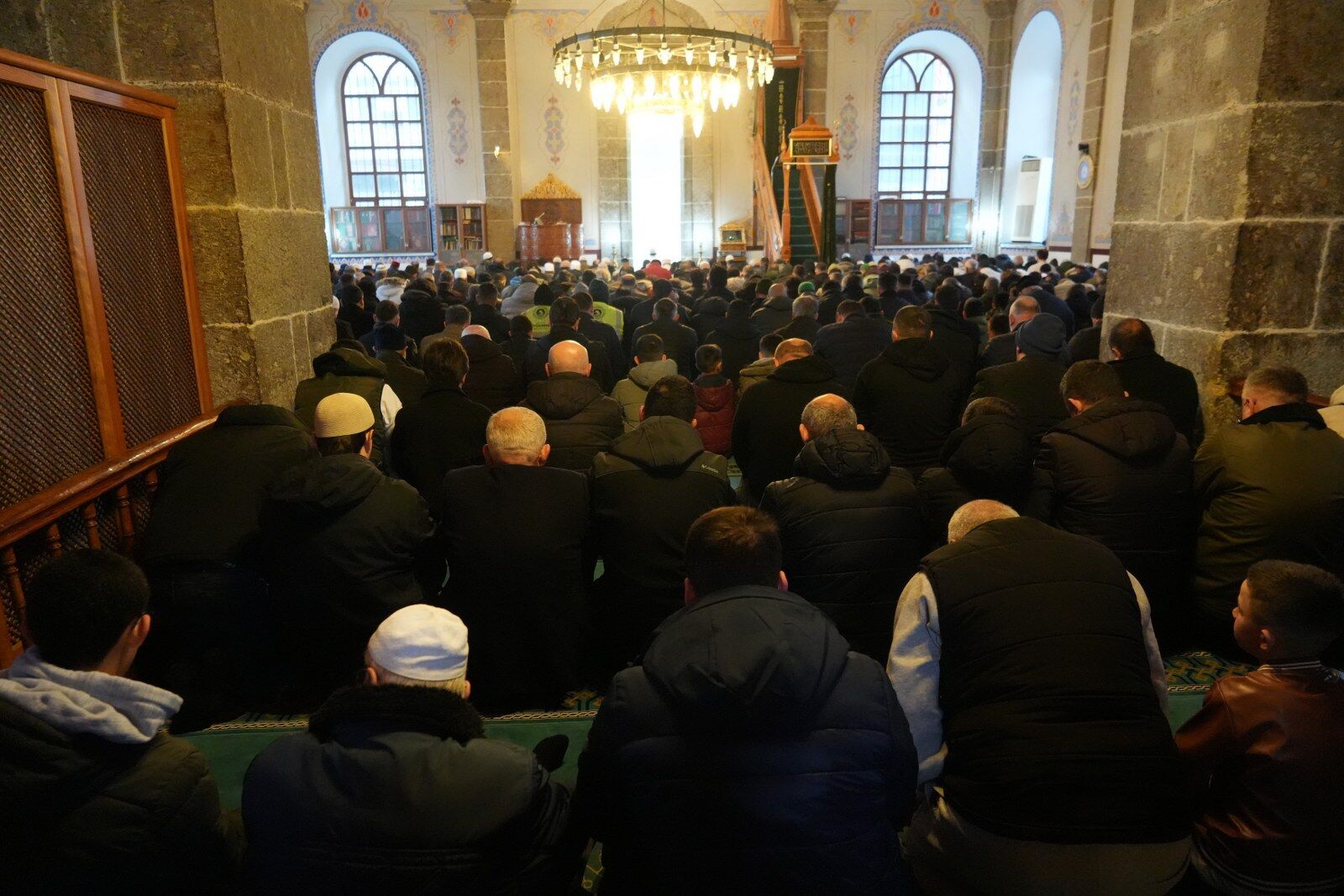 A W665967 01 1600X1067