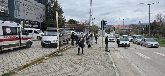 Samsun'da kırmızı ışıkta kaza! Arkadan çarptı