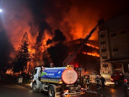 trabzon haber: Trabzon'da fındık fabrikası alevlere teslim oldu!
