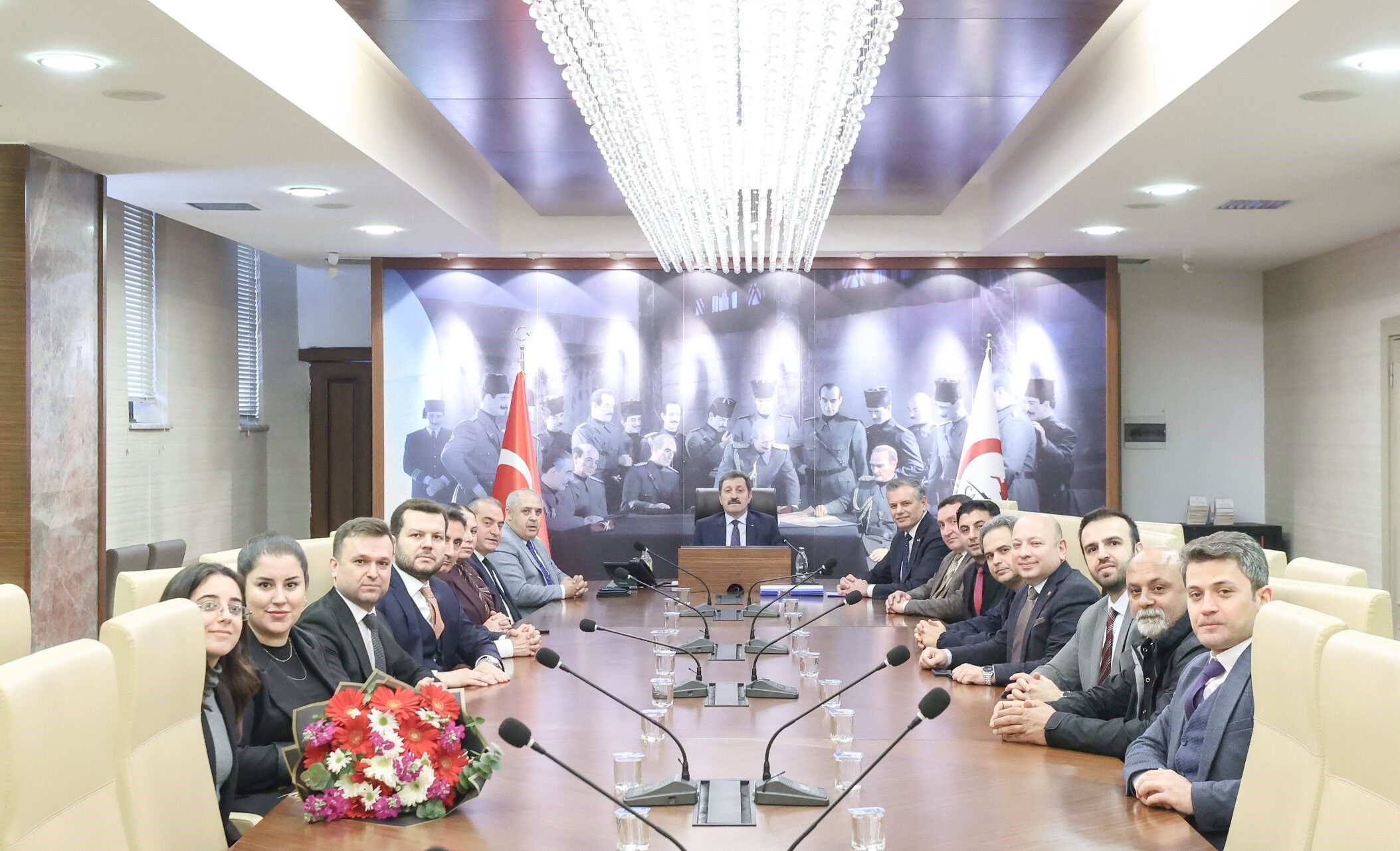 Samsun Valiliği’nde düzenlenen toplantıda Vali Orhan Tavlı başkanlığında kamu yetkilileri ve tüketici heyeti üyeleri bir araya geldi.