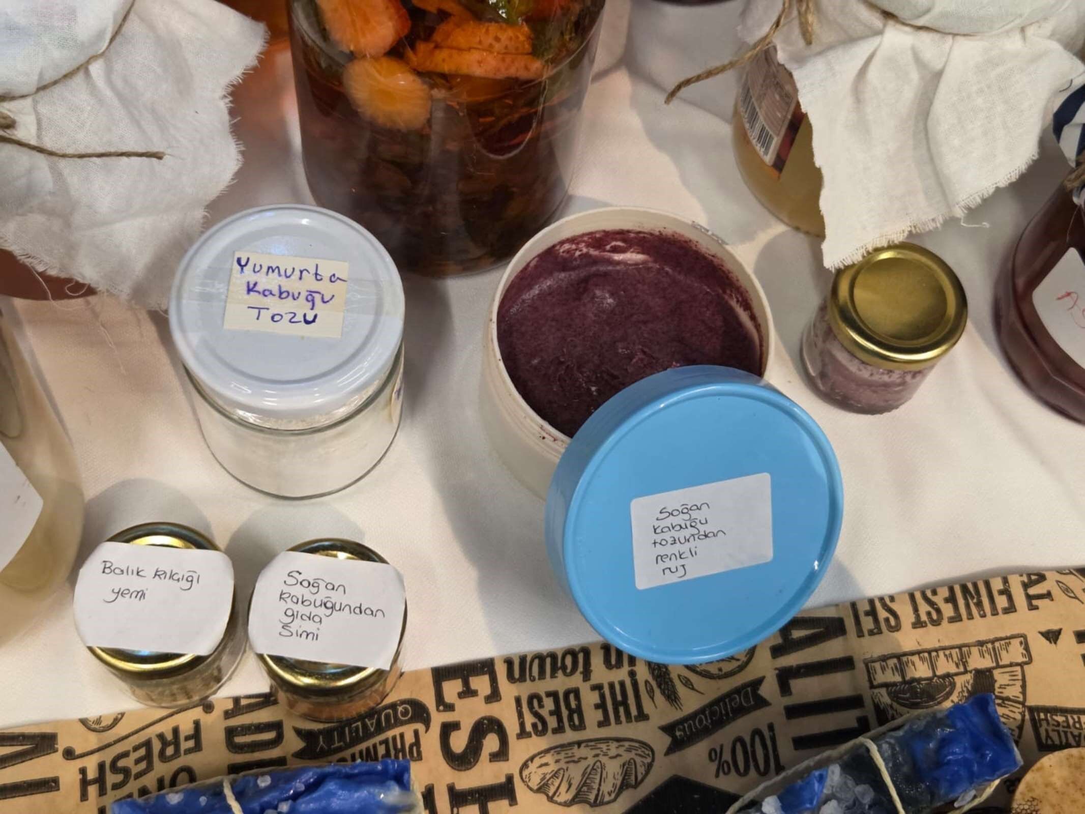 samsun haber: Gören şaşırdı! Samsun’da soğan kabuğundan ruj üretildi