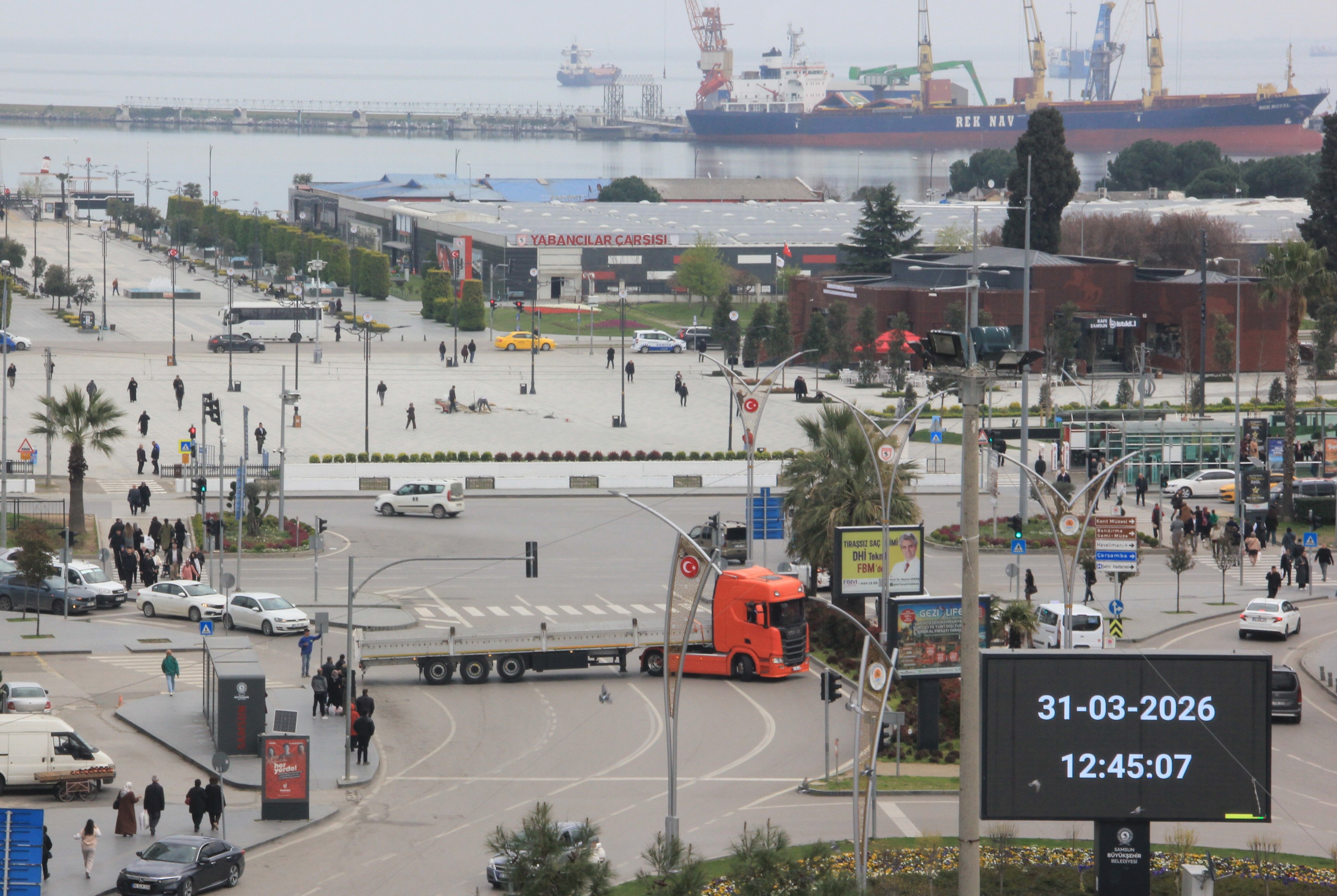 samsun haber: Samsun'da trafiği kilitleyen manevra! 
