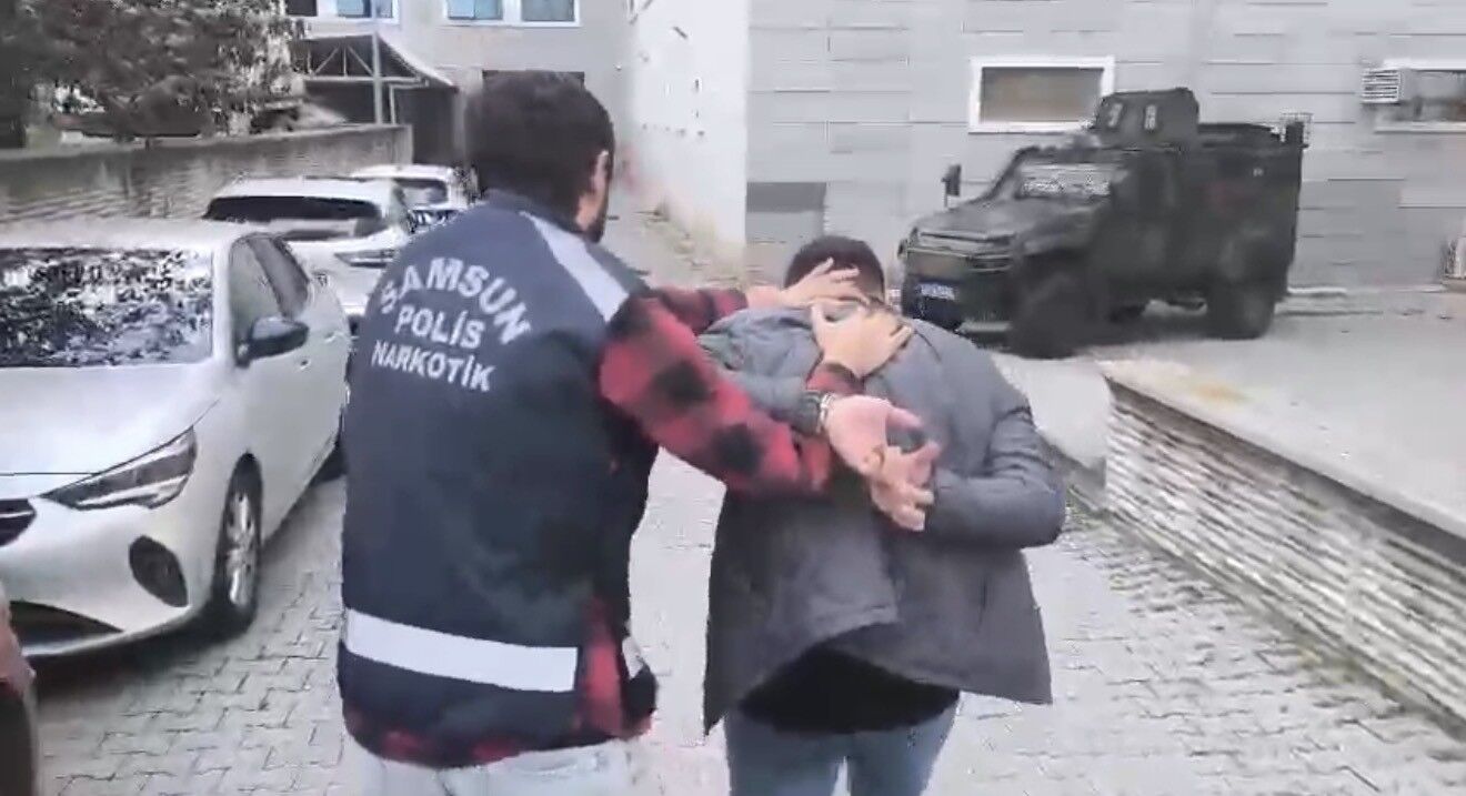 Samsun’da hakkında kesinleşmiş hapis cezası bulunan bir kişi, polis ekiplerinin çalışması sonucu yakalandı.