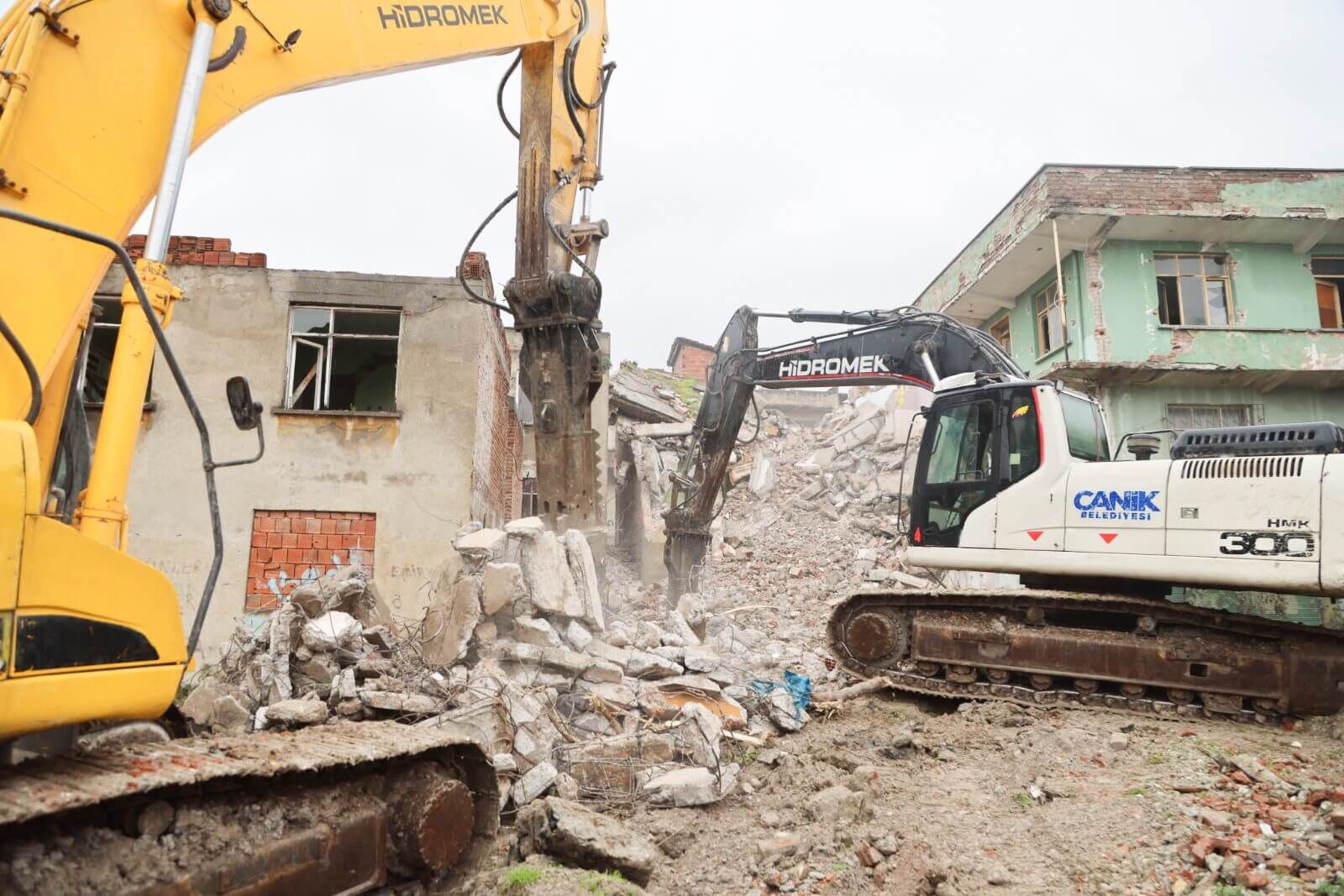 Canik'te kentsel dönüşüm atağı! Riskli binalara veda