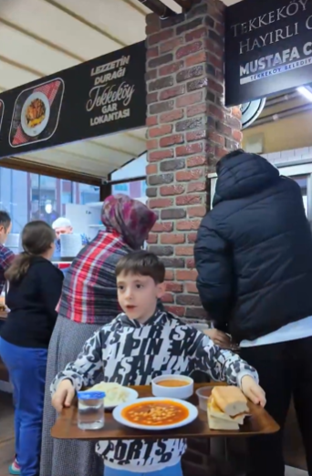 Mustafa Candal’dan Tekkeköy paylaşımı: “Yürek yüreğe bir aradayız”