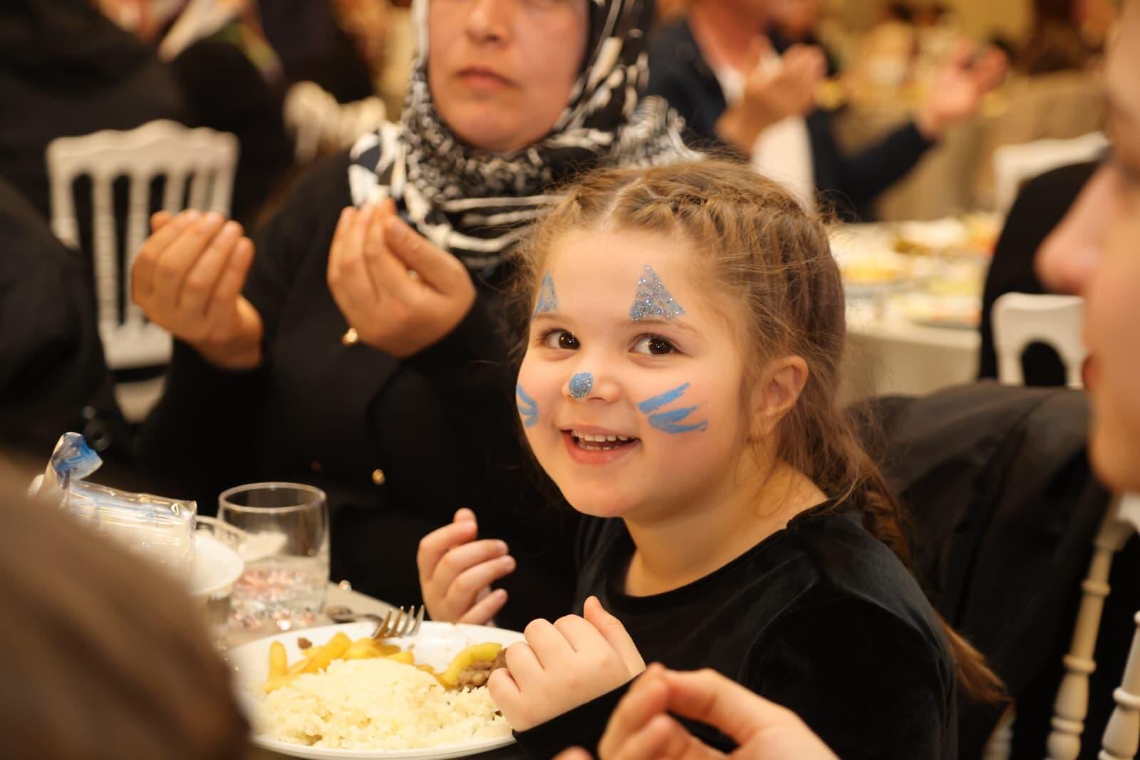 H Cqg27 Ea U A Axu3 L