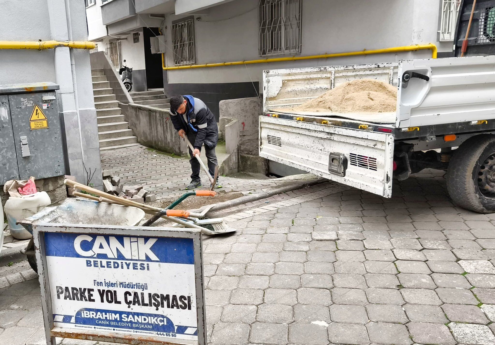 Canik’te yollar yenileniyor! Çalışmalar hız kesmiyor