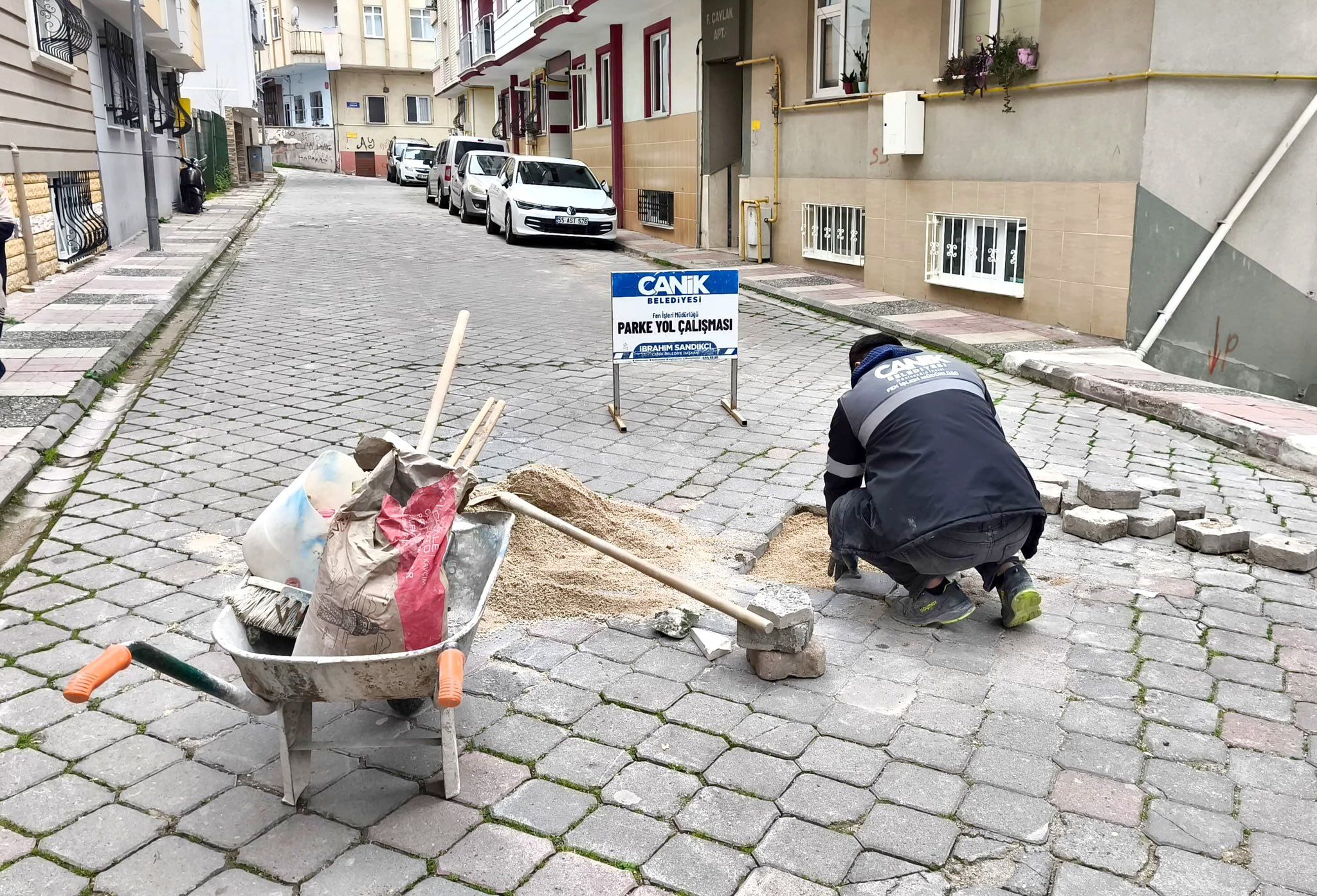 Canik’te yollar yenileniyor! Çalışmalar hız kesmiyor