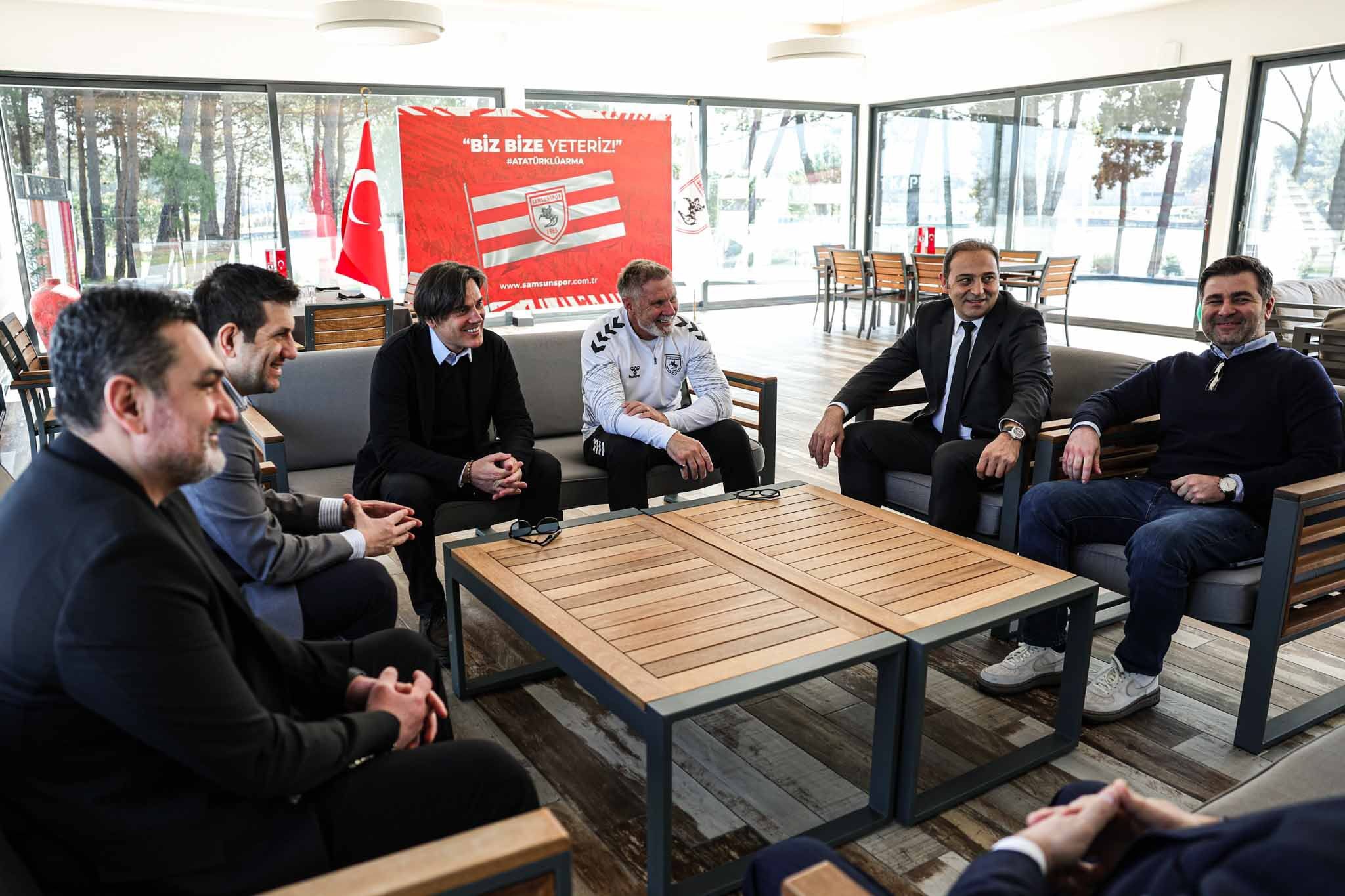 H D N Txqrao A A4Tv4