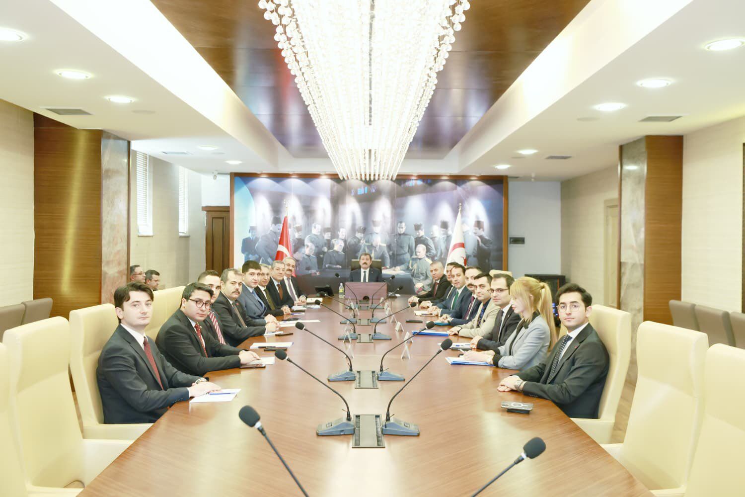 H D T Epp Ua U A A5Q9