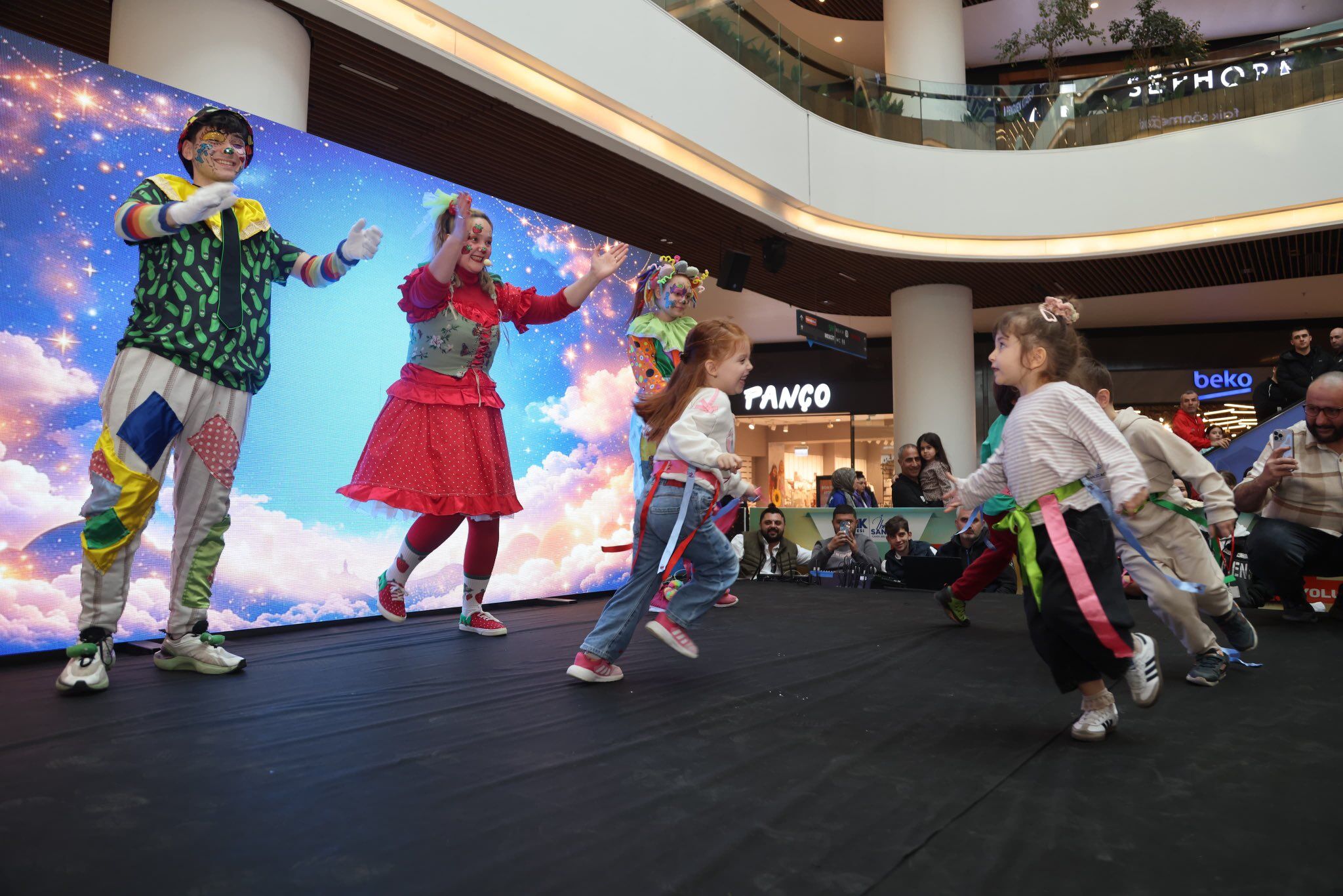 H D Y Pto H W Q A E I8Tv