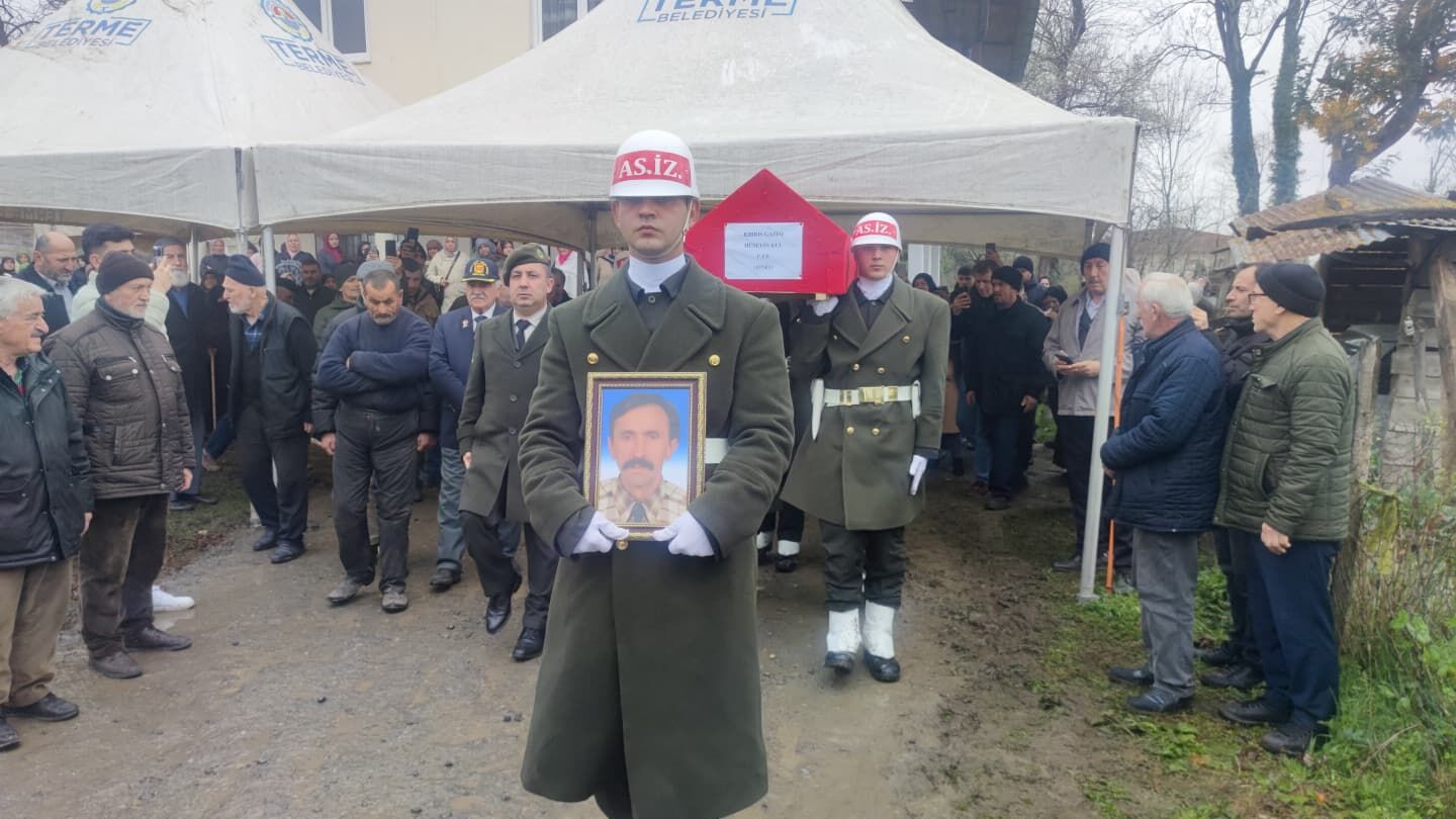 Kibris Gazisi Son Yolculuguna Ugurlandi (3)