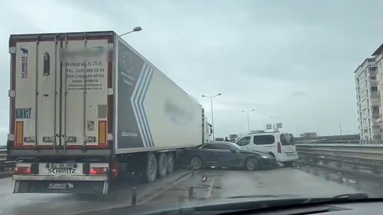 samsun haber: Samsun Canik’te viyadük üzerinde kaza!