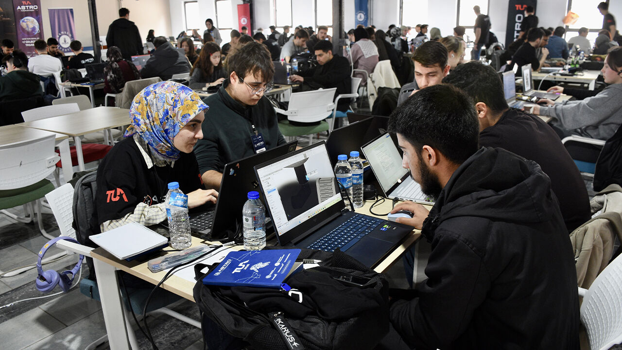 Samsun’da T U A Astro Hackathon Heyecanı Basladi
