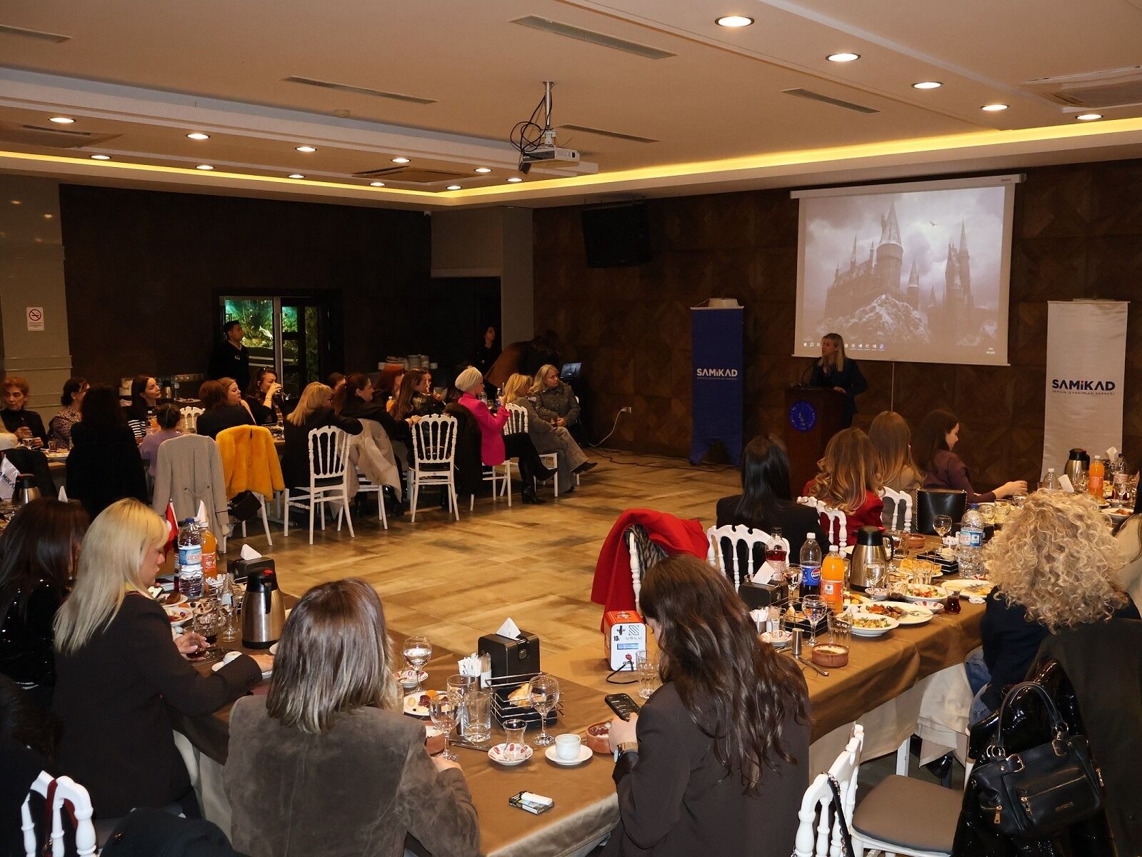 SAMİKAD iftarında ekonomi gündemi: Yaz ayları için umut mesajı