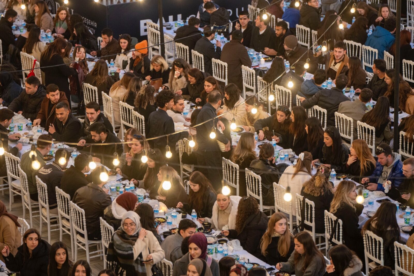 BAU'da büyük buluşma! İftara 5 bin kişi katıldı 