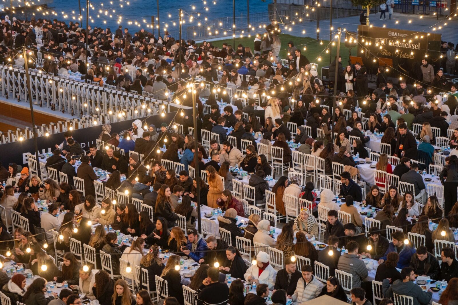 BAU'da büyük buluşma! İftara 5 bin kişi katıldı 