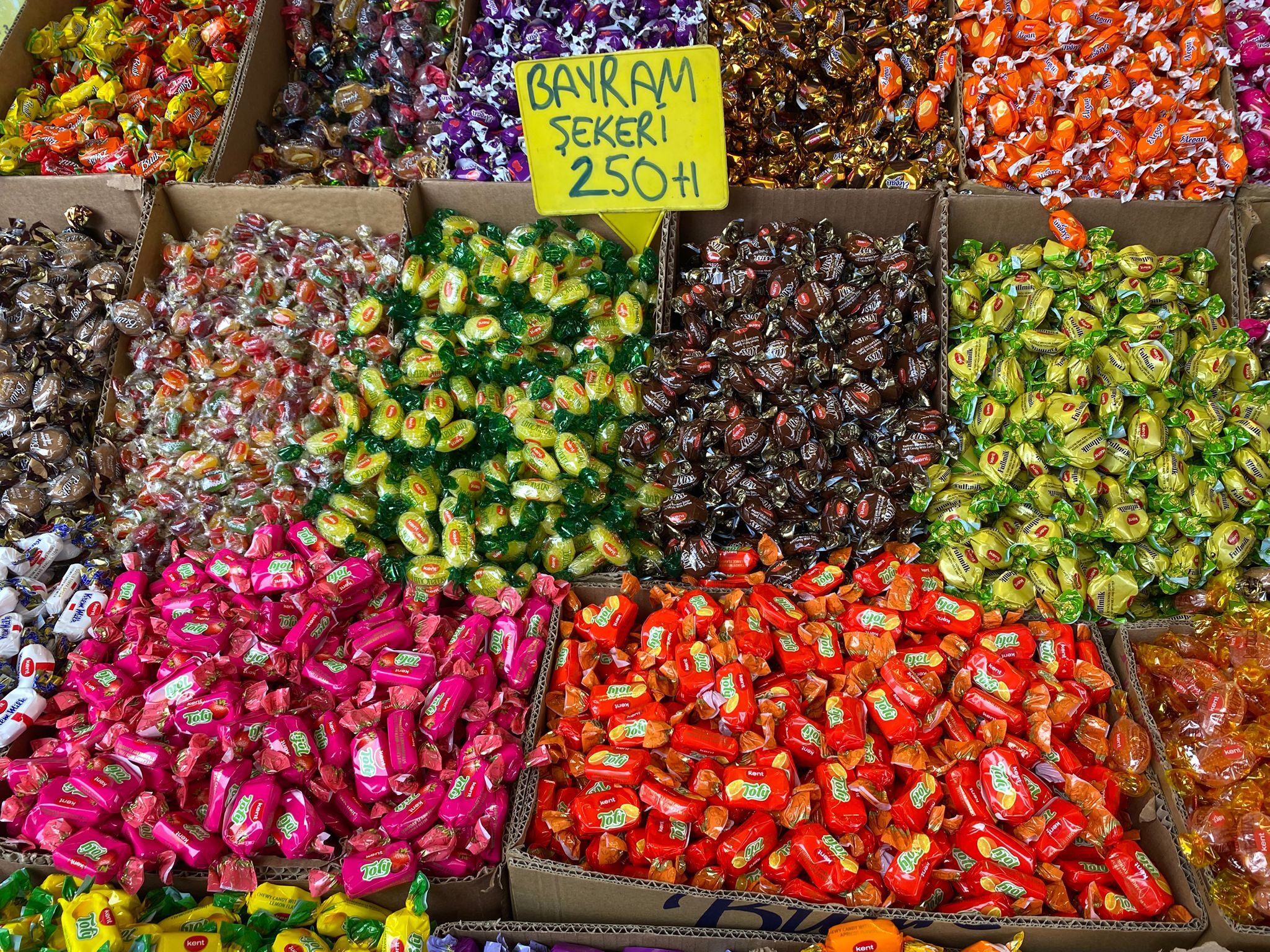 Samsun’da bayram alışverişi hareketliliği başladı! İşte şekerleme fiyatları 