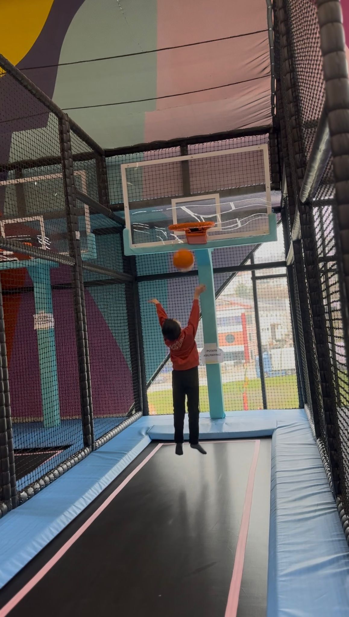 Tüfekci Vakfı’ndan bayram öncesi çocuklara "Mutluluk" hediyesi