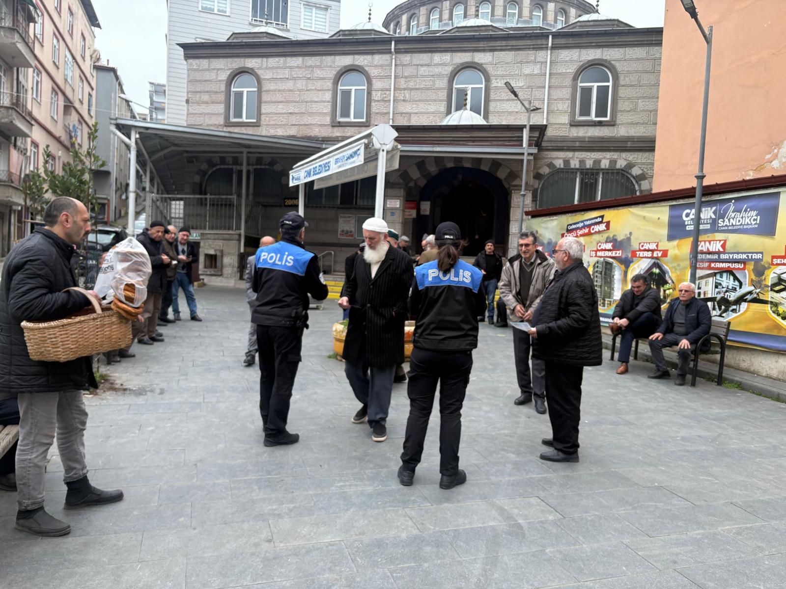 Samsun’da güvenlik seferberliği! Yüzlerce kişiye ulaşıldı
