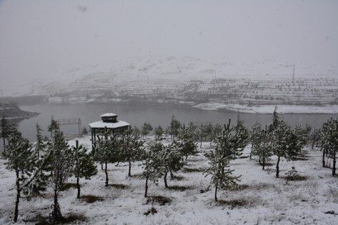 Karadeniz'de nisan karı sürprizi!