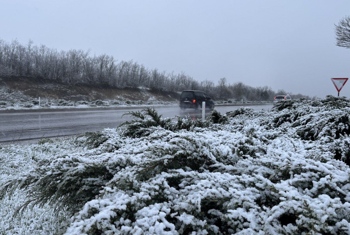 A A 20260410 41074535 41074534 S A M S U N A N K A R A K A R A Y O L U N D A K A R Y A G I S I E T K I S I N I S U R D U R U Y O R 1192X800