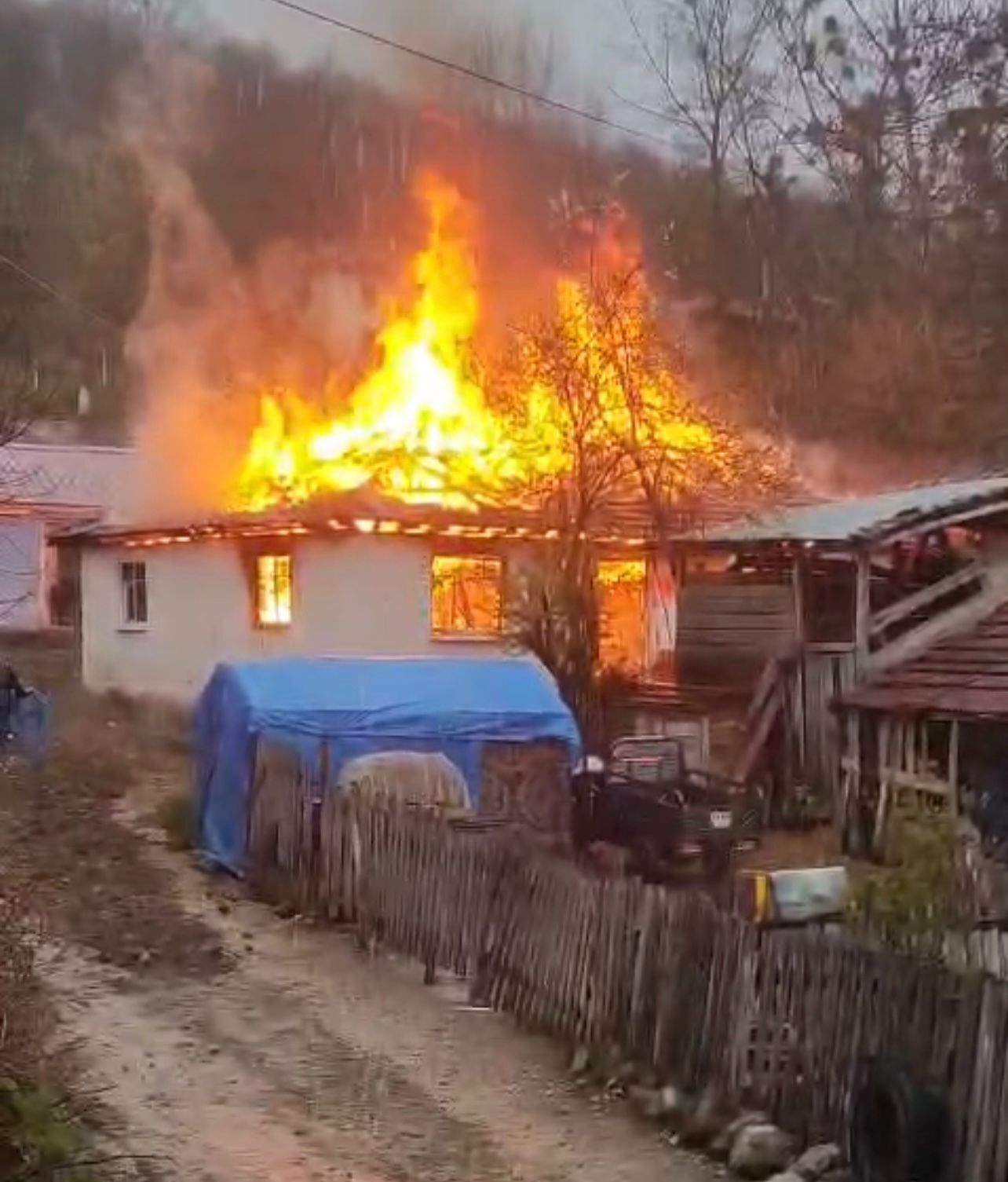 A A 20260419 41152051 41152047 L A D I K I L C E S I N D E C I K A N Y A N G I N D A E V K U L L A N I L A M A Z H A L E G E L D I