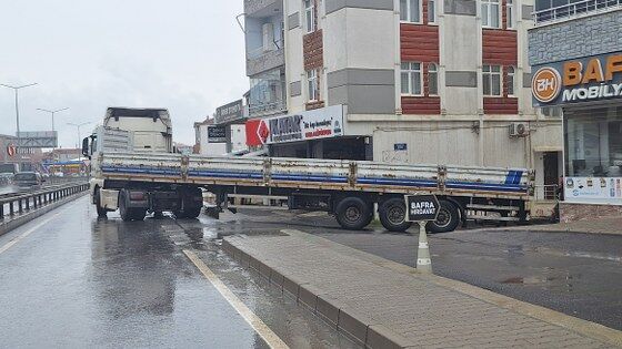 samsun haber: Samsun'daki kazada talihsiz an! Parmakları kırıldı