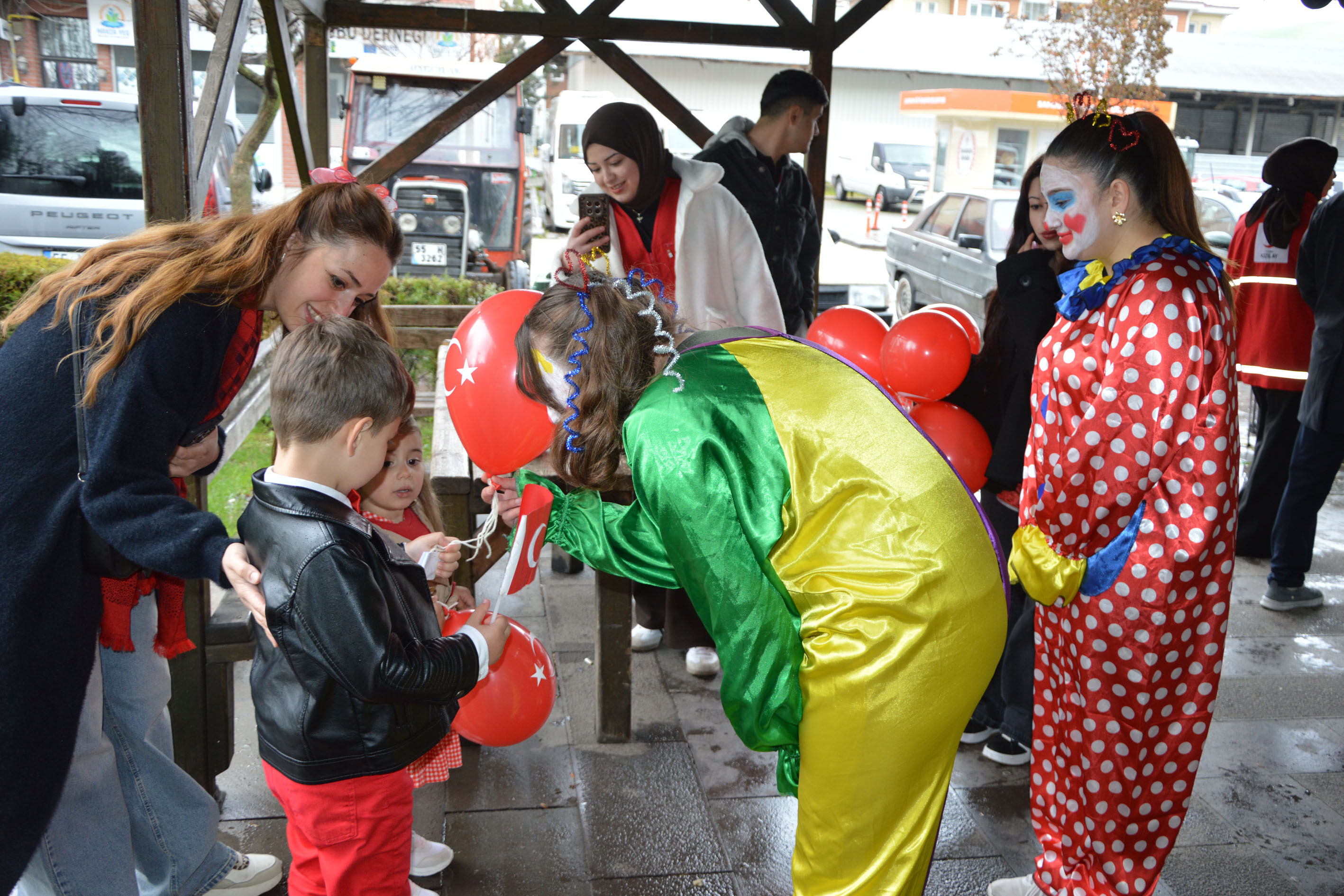 A A 20260423 41192150 41192149 S A M S U N D A G E N C K I Z I L A Y G O N U L L U L E R I H A S T A N E D E T E D A V I G O R E N C O C U K L A R I N Y U Z U N U G U L D U R D U