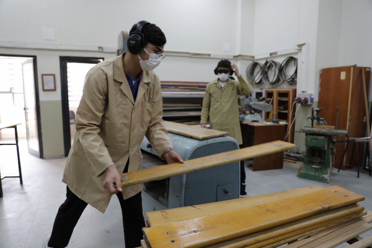 A A 20260426 41213812 41213806 M E S L E K L I S E S I O G R E N C I L E R I E S K I S I R A V E M A S A L A R I Y E N I U R U N L E R E D O N U S T U R U Y O R 1200X800