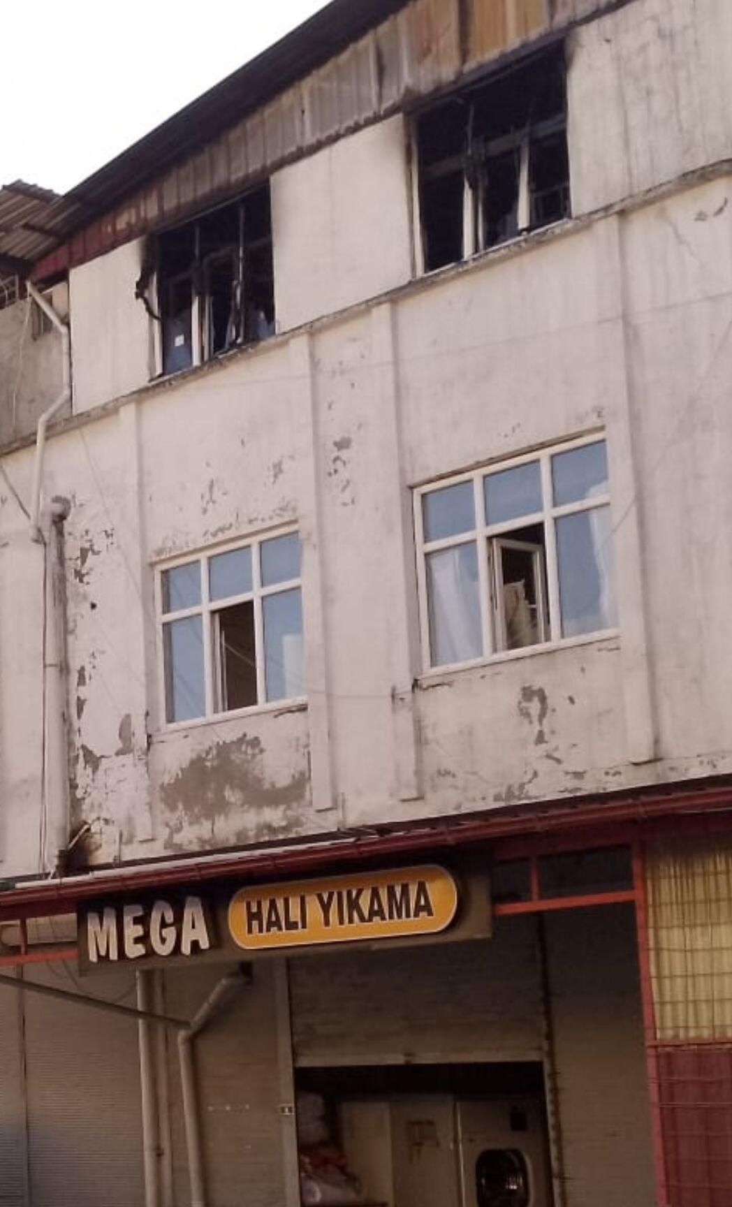 Samsun'da halı yıkama atölyesinde yangın! 