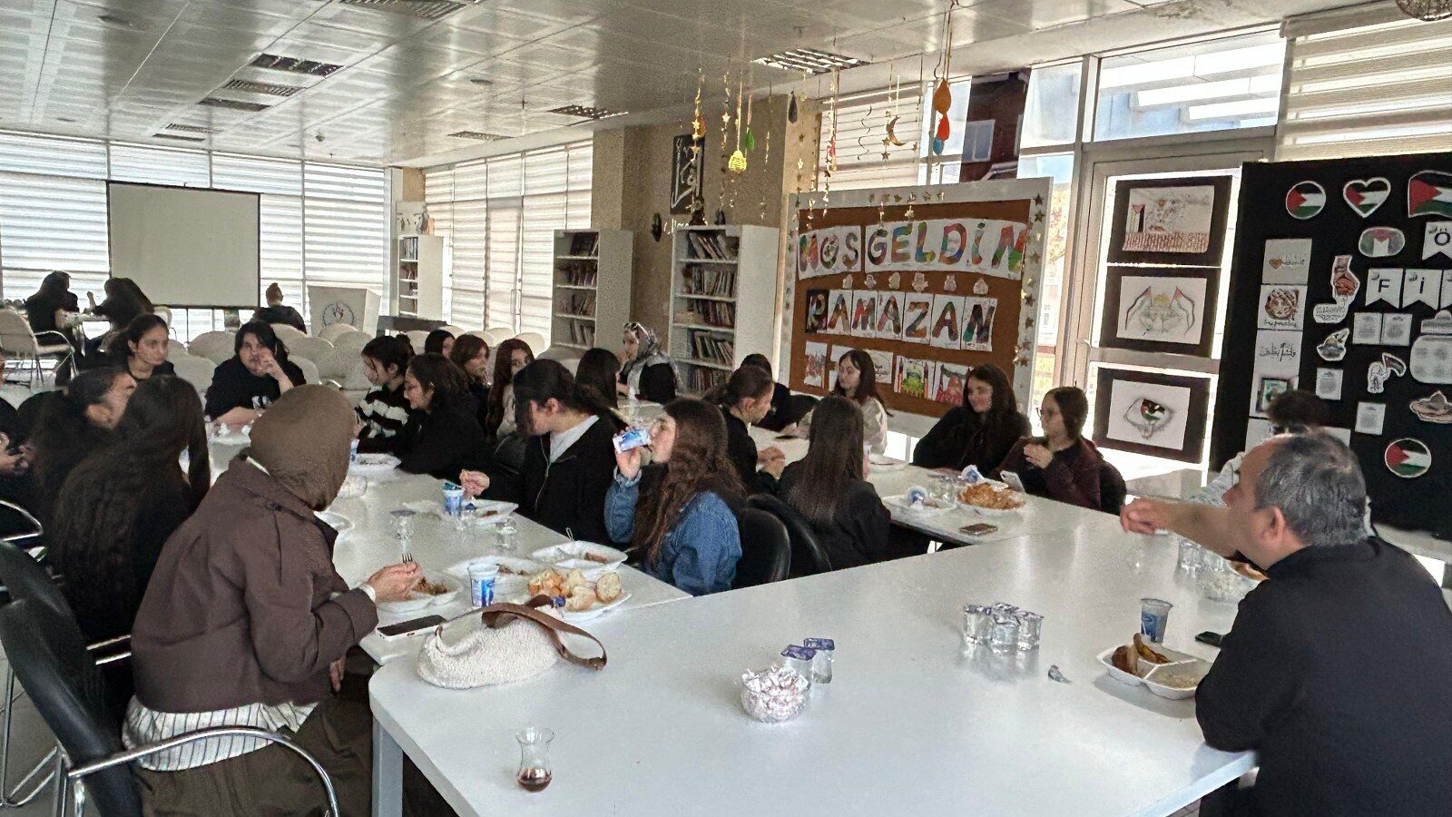 A A 20260430 41254993 41254991 S A M S U N D A H Z M U H A M M E D I A N M A P R O G R A M I D U Z E N L E N D I 1600X900