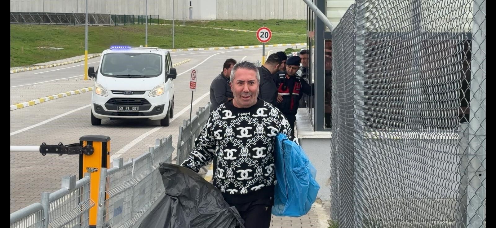 Sosyal medya fenomeni Murat Övüç tahliye edildi