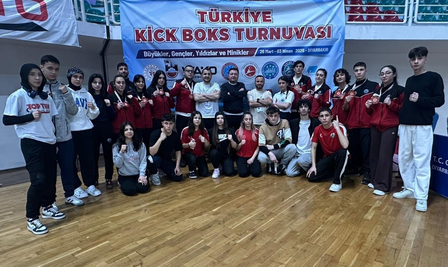 İlkadımlı sporcular madalyalara ambargo koydu!