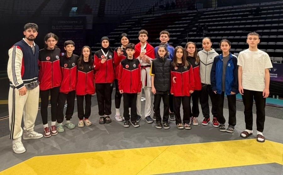 İlkadımlı sporcular madalyalara ambargo koydu!