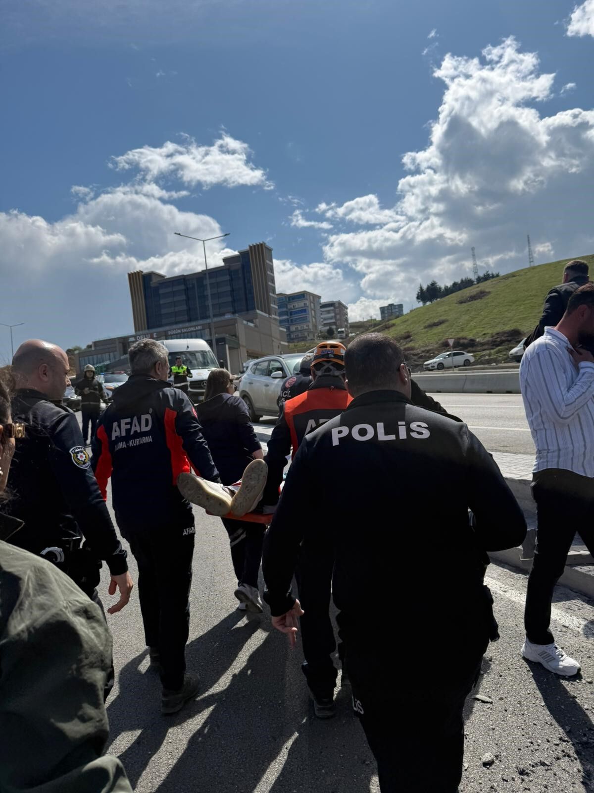 samsun haber: Samsun'da minibüs devrildi! AFAD ekipleri anında yetişti