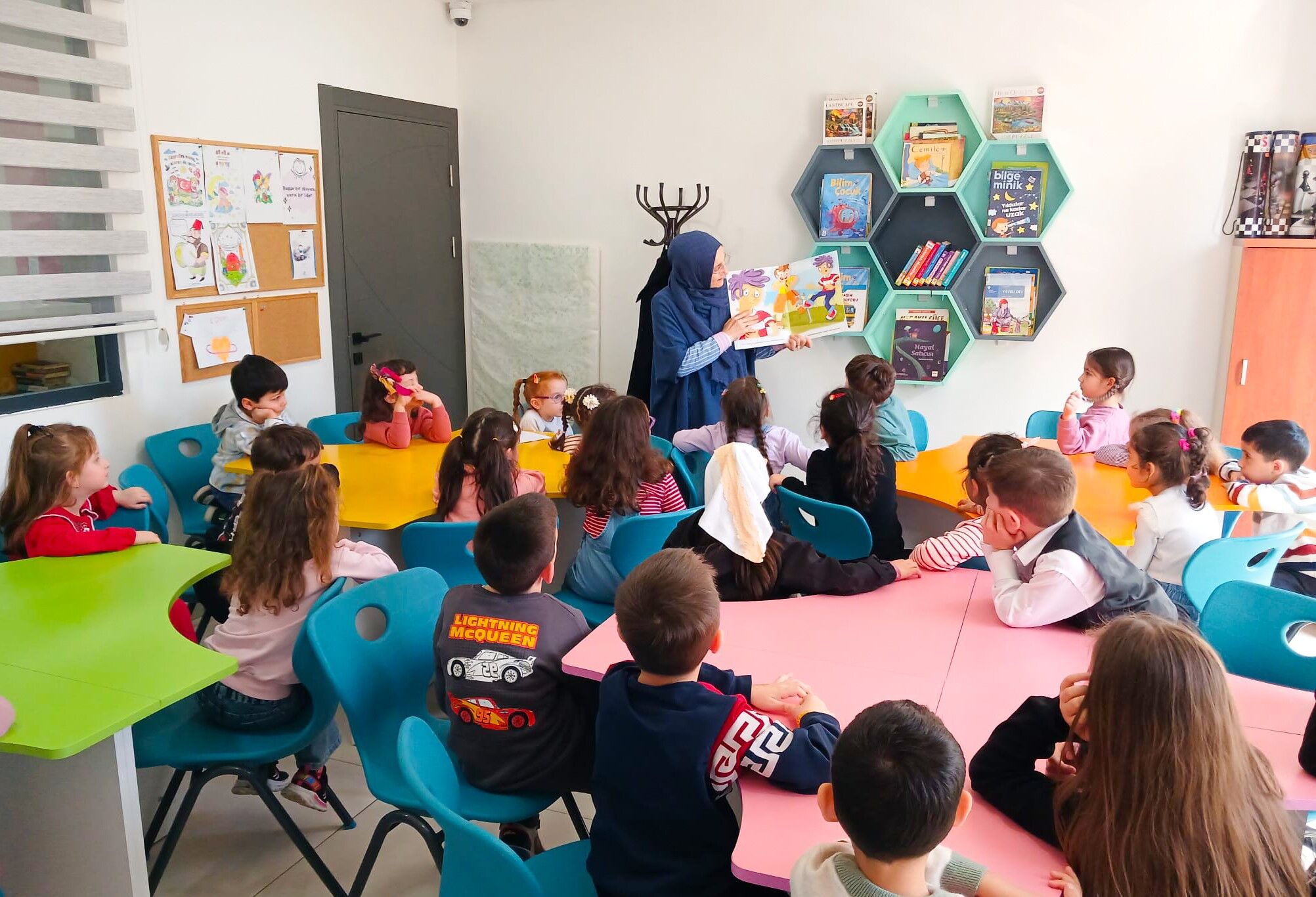 Canik Halk Kütüphanesi gençlerin gözdesi oldu