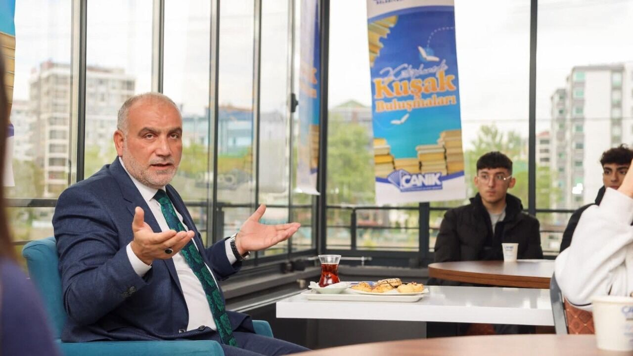 Canik Halk Kütüphanesi gençlerin gözdesi oldu