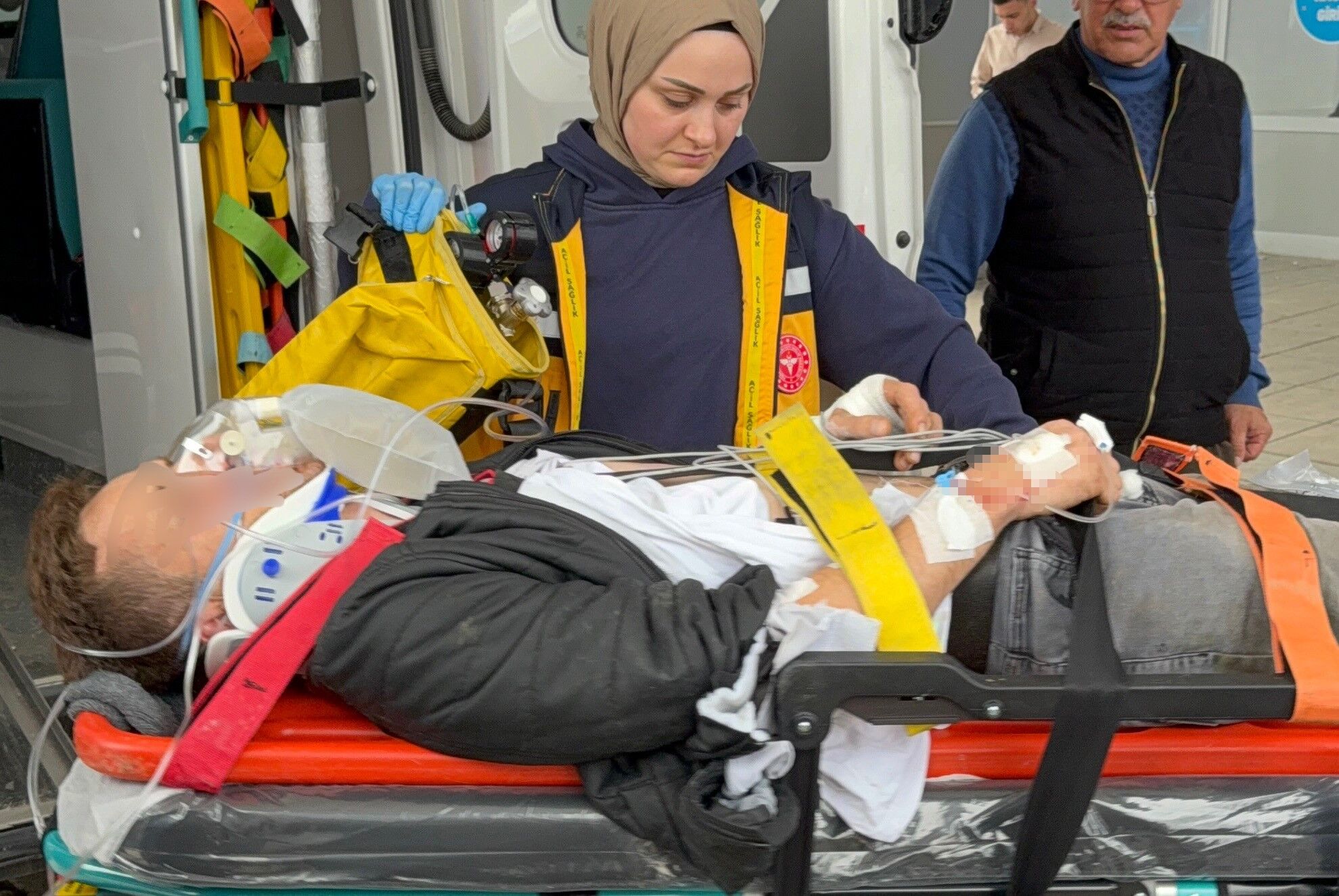 Tarım aracı devrildi! Samsun’da panik anları