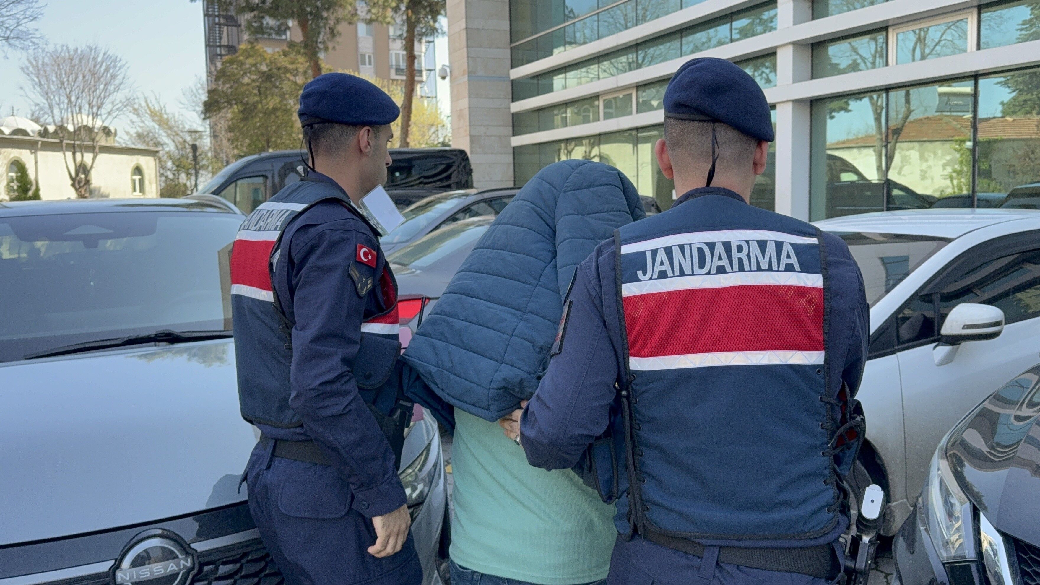 Samsun'da gürültü kavgası silahlı tehdide dönüştü: Tutuklandı!