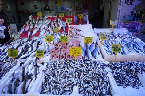 samsun haber: Samsun'da av yasağı öncesi balık tezgahlarında son fırsat! 