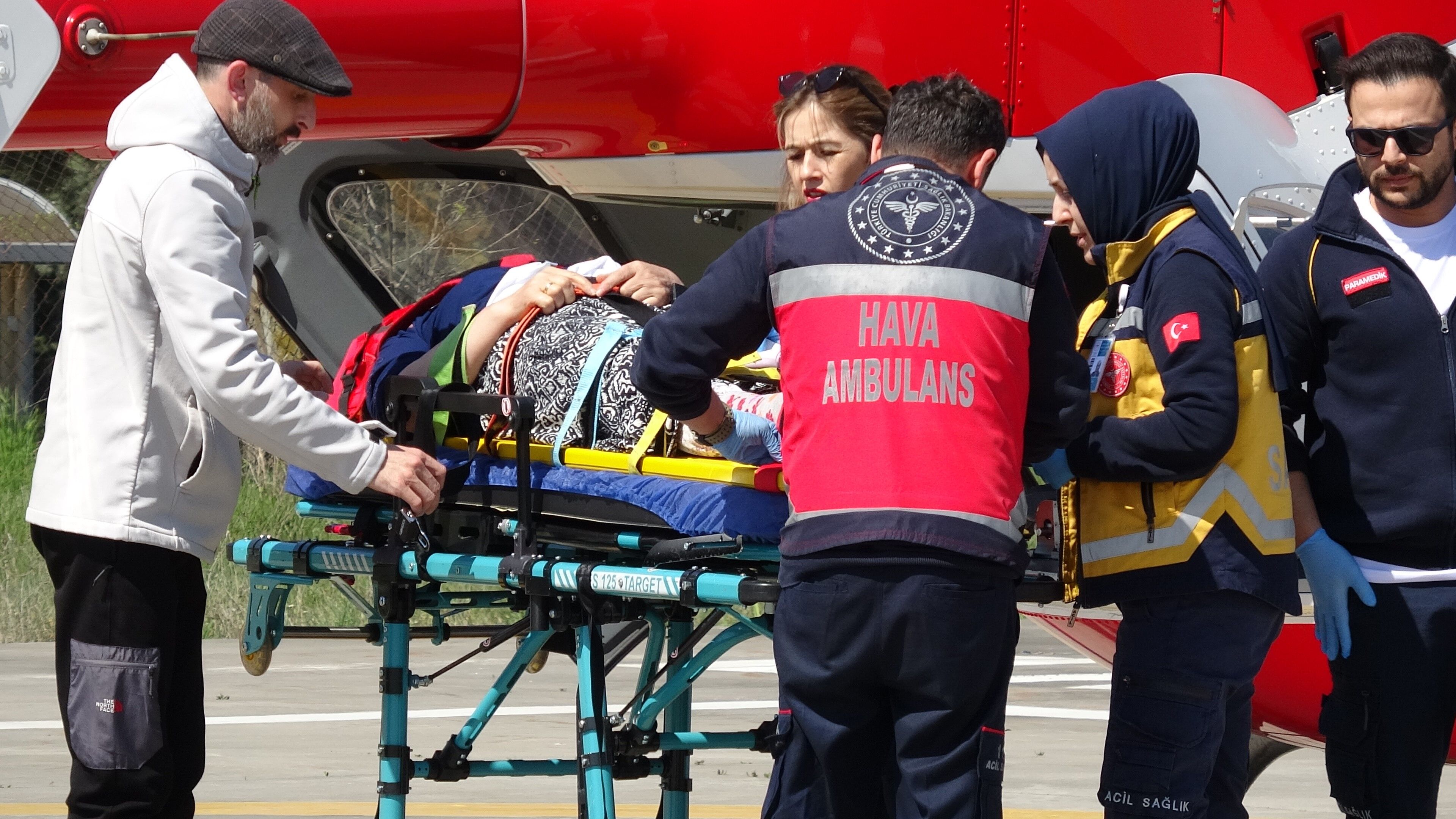 samsun haber: Samsun'da zamanla yarış! Ambulans helikopter yetişti 
