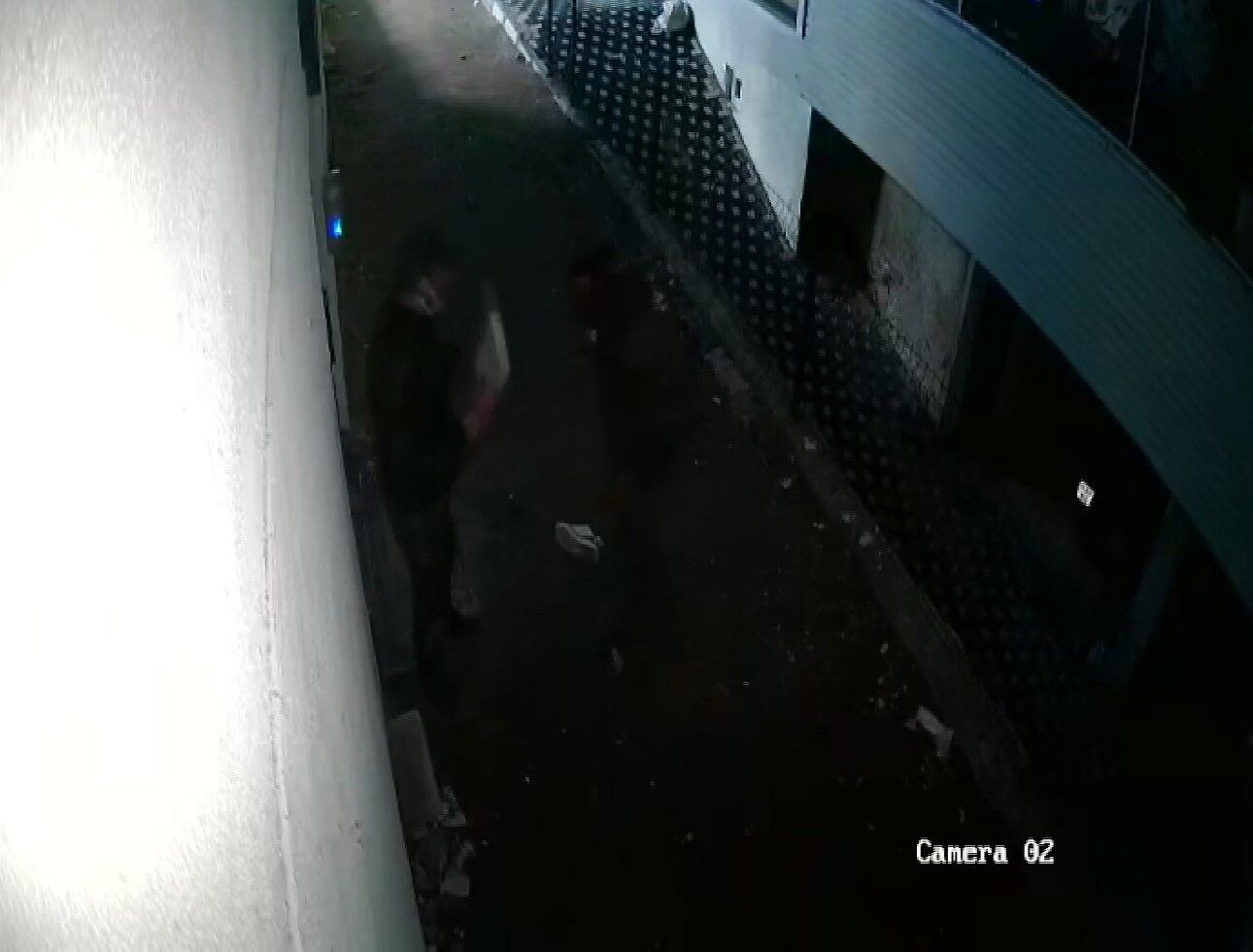 Eski eşinin sevgilisini parke taşıyla öldüresiye dövdü!