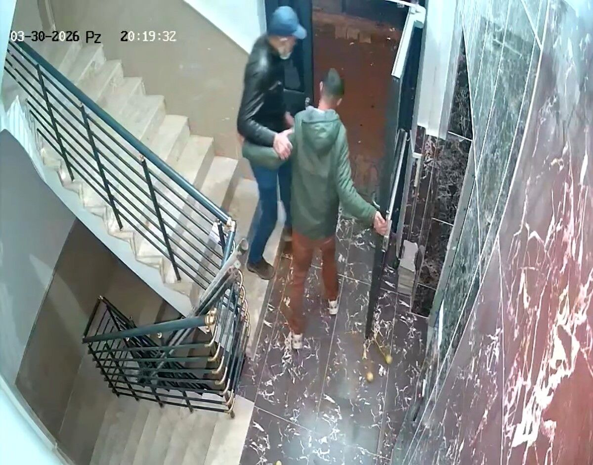 Eski eşinin sevgilisini parke taşıyla öldüresiye dövdü!